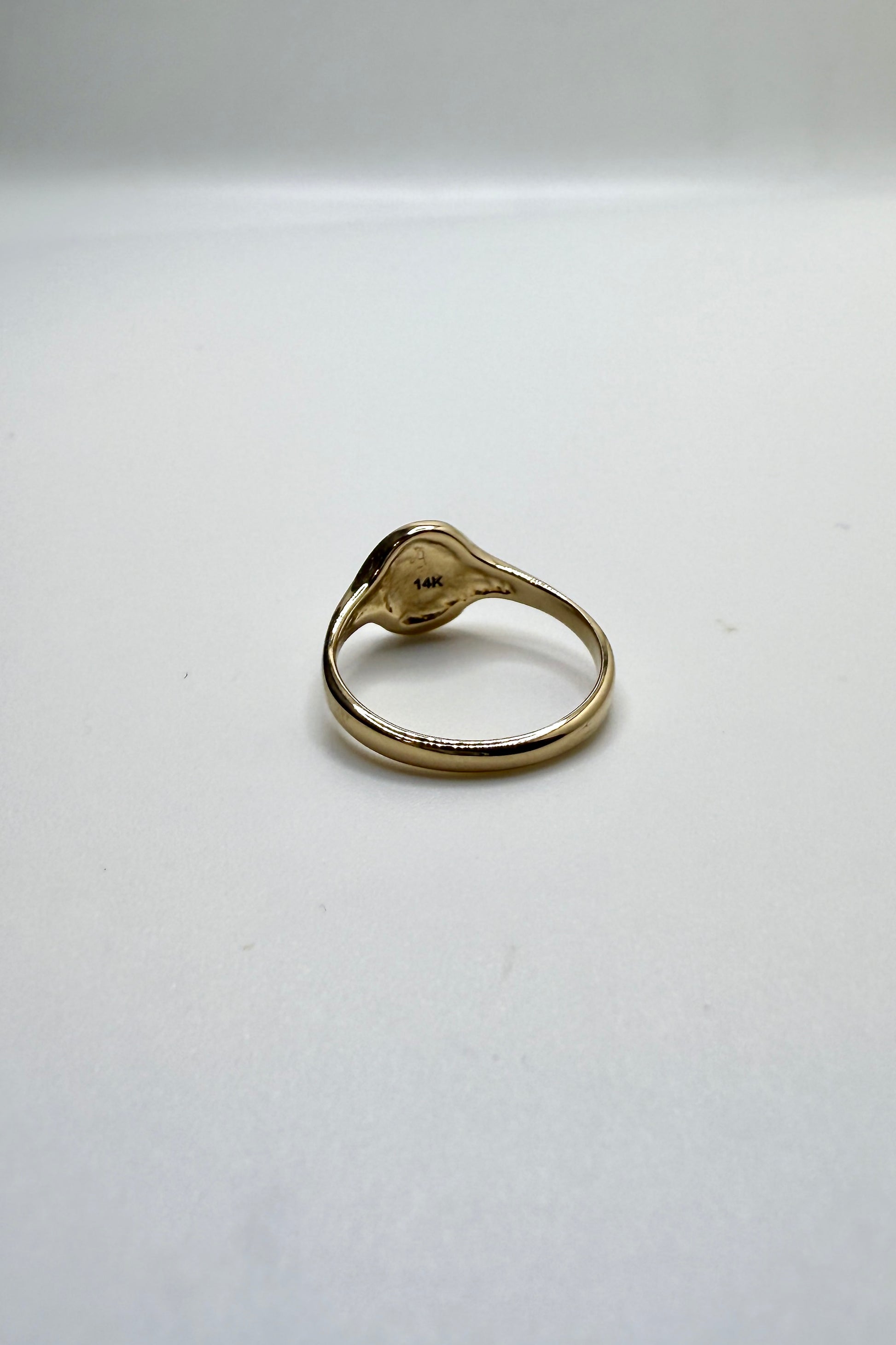 The Petite Signet (Gold)