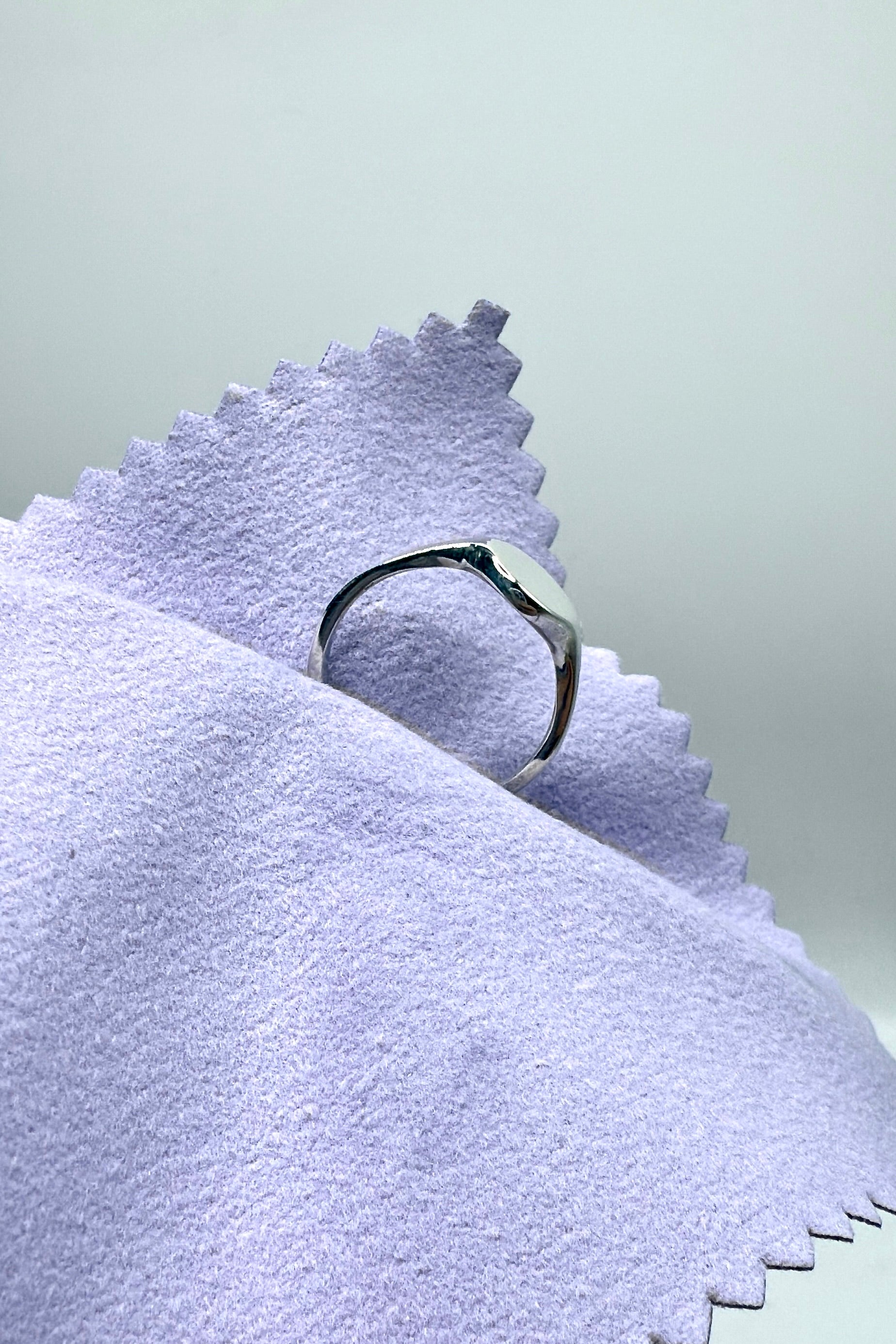 The Petite Signet (Sterling Silver)