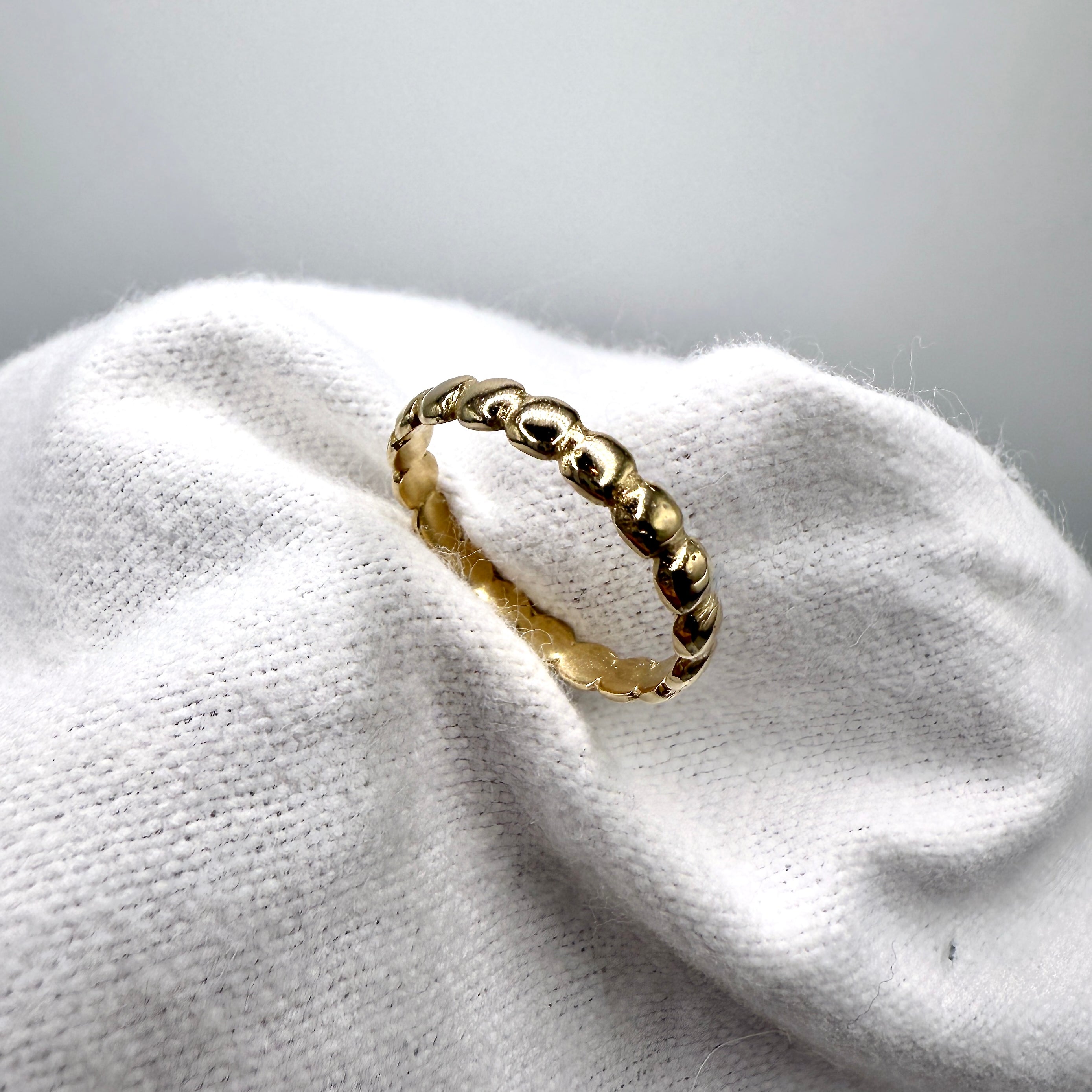 The Dot Ring (Gold)