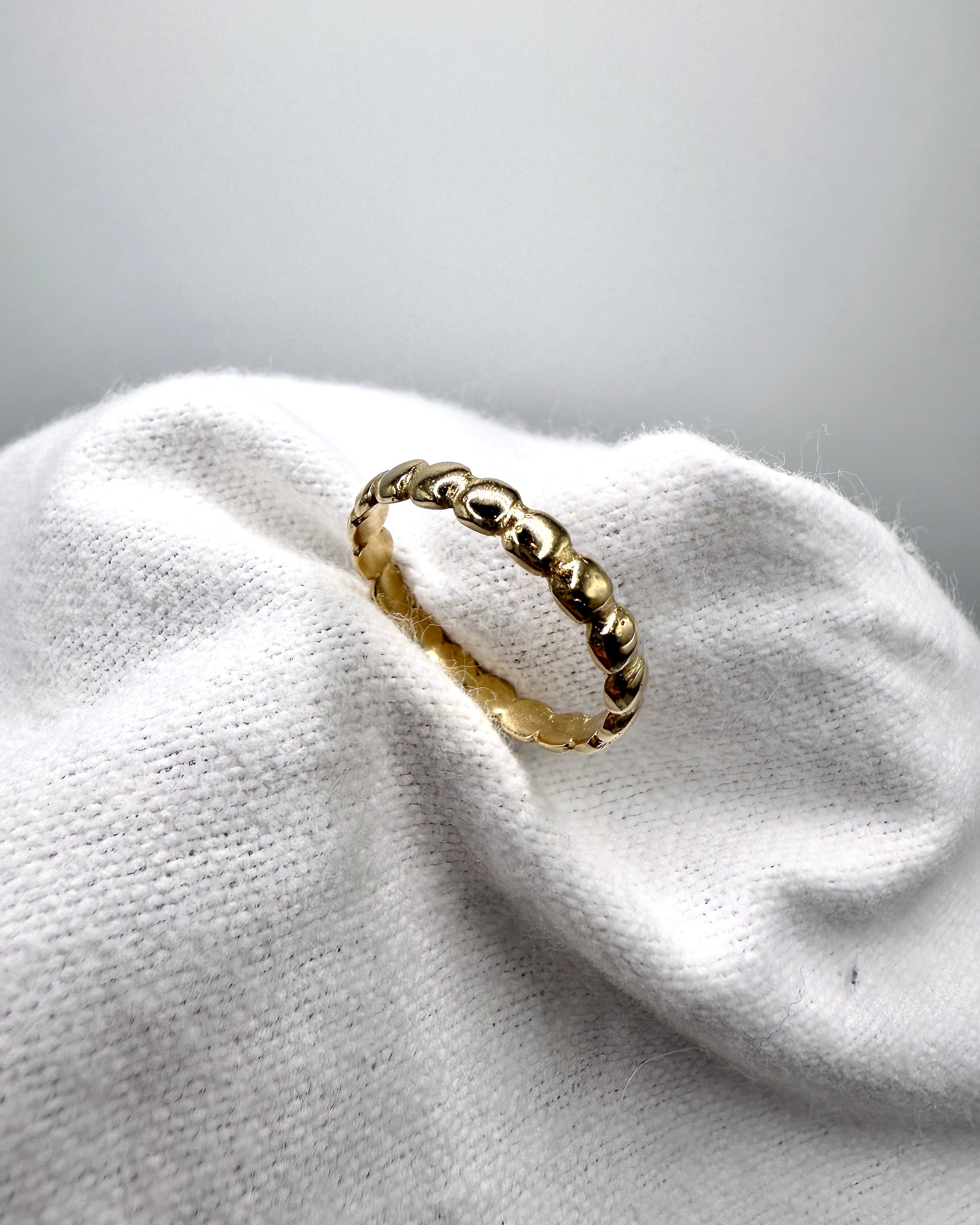 The Dot Ring (Gold)