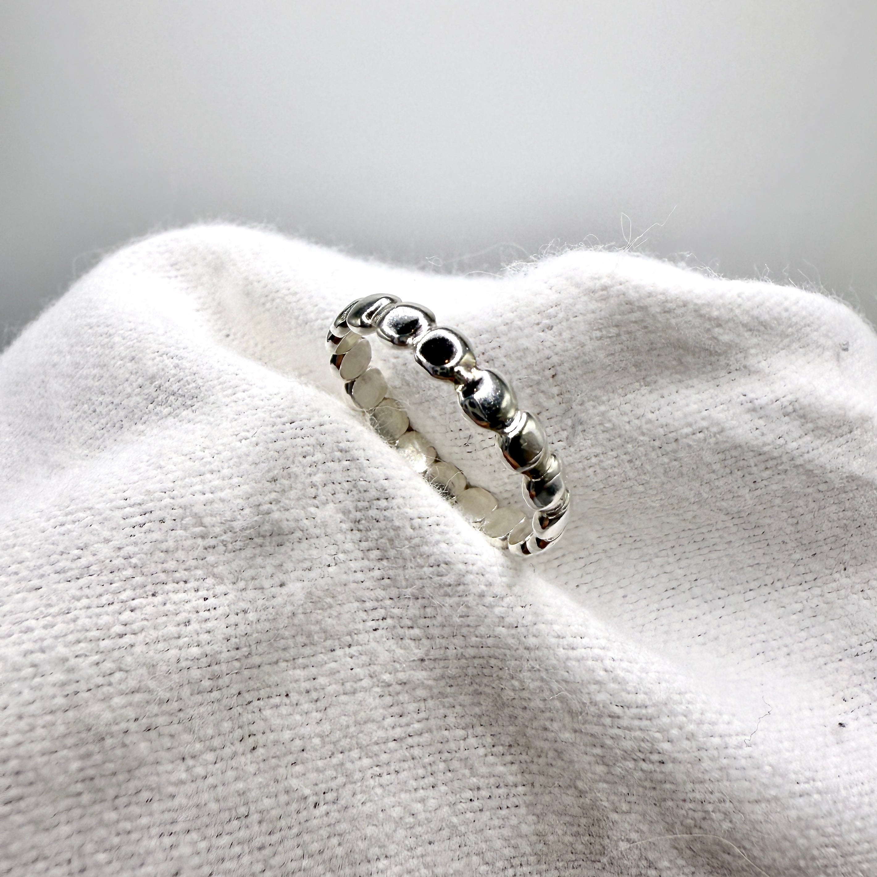 The Dot Ring (Sterling Silver)