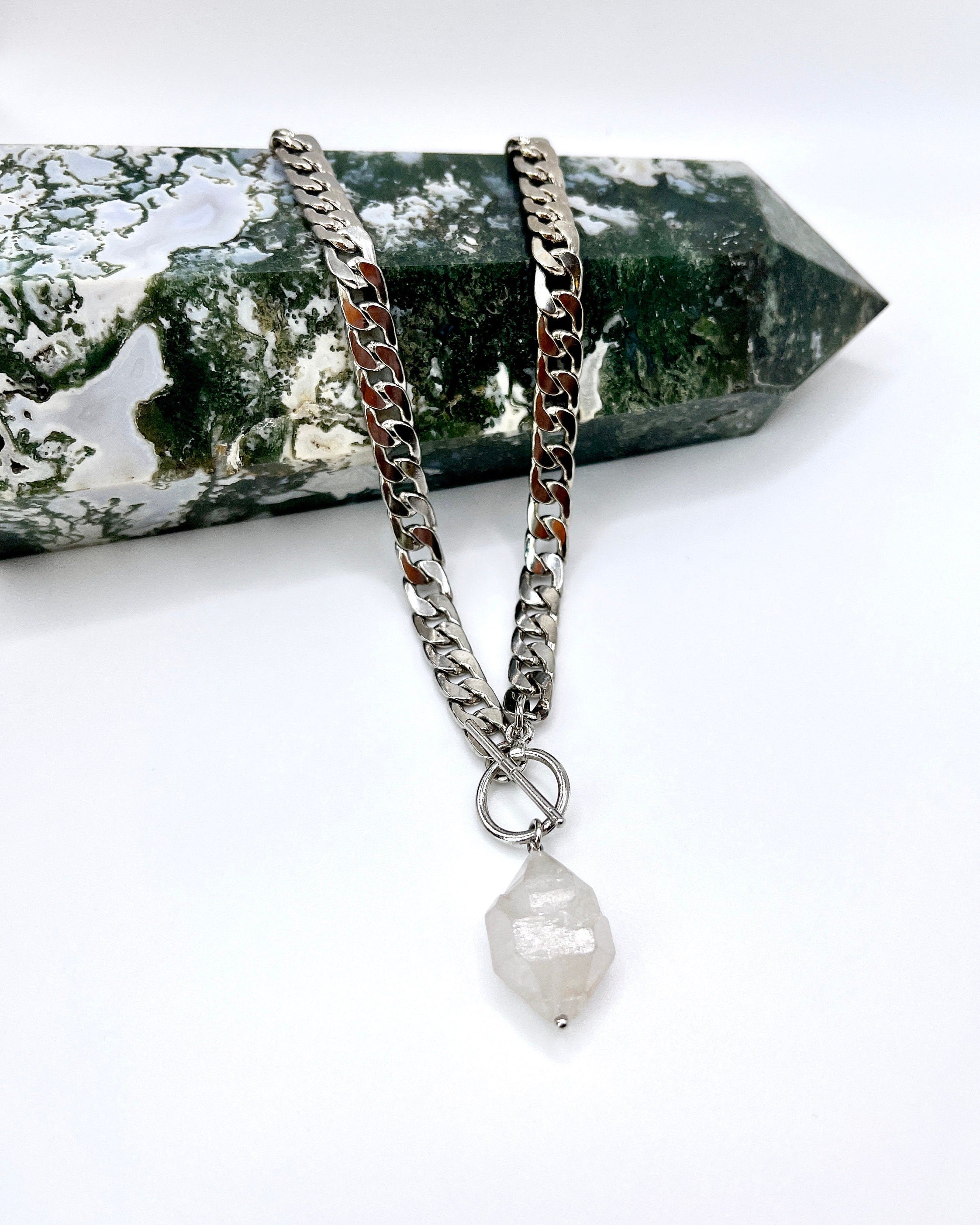 Chunky Quartz Necklace in Silver – Raw Clear Crystal on Silver Plated Curb Chain