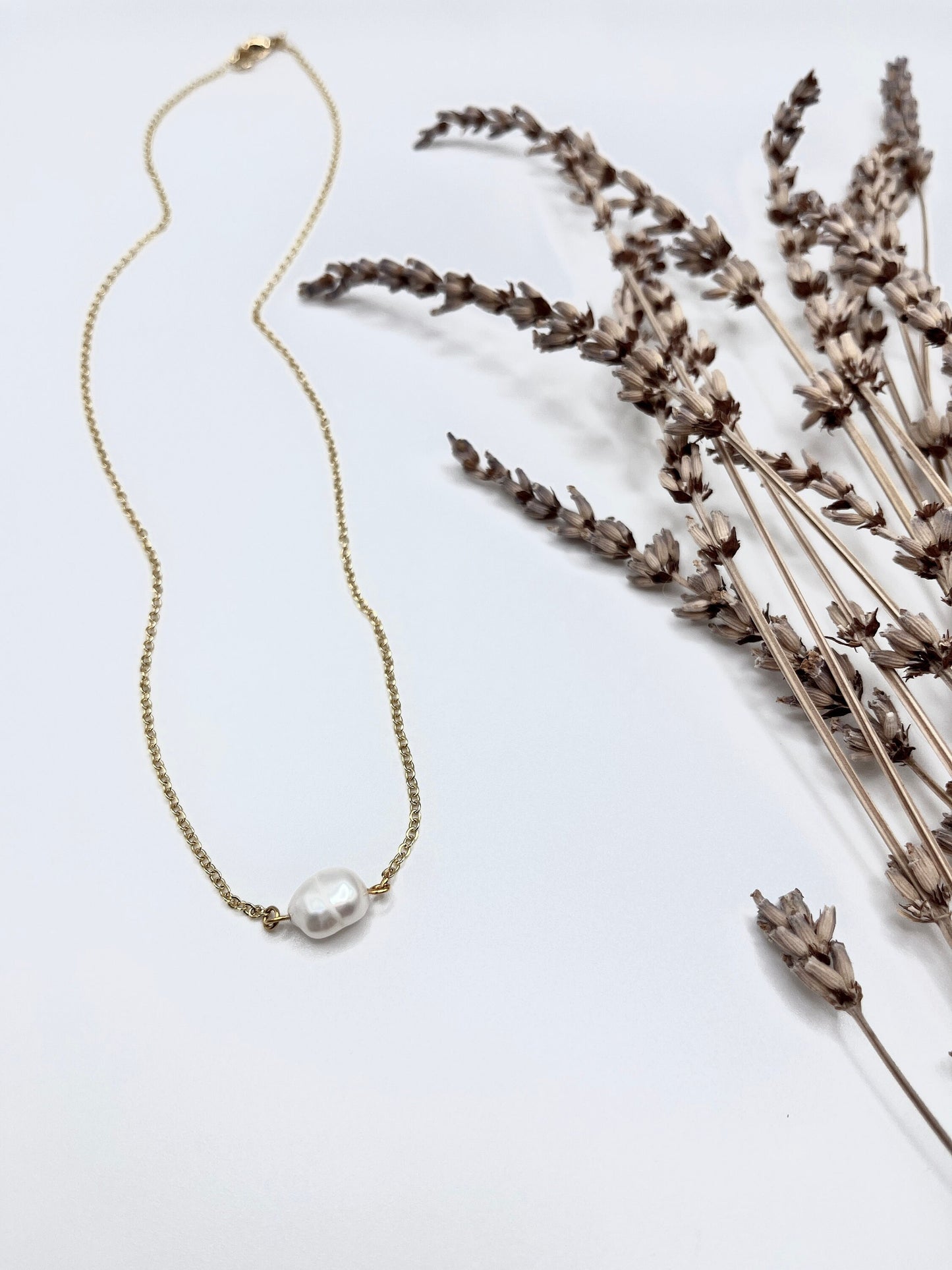 Dainty Pearl Necklace