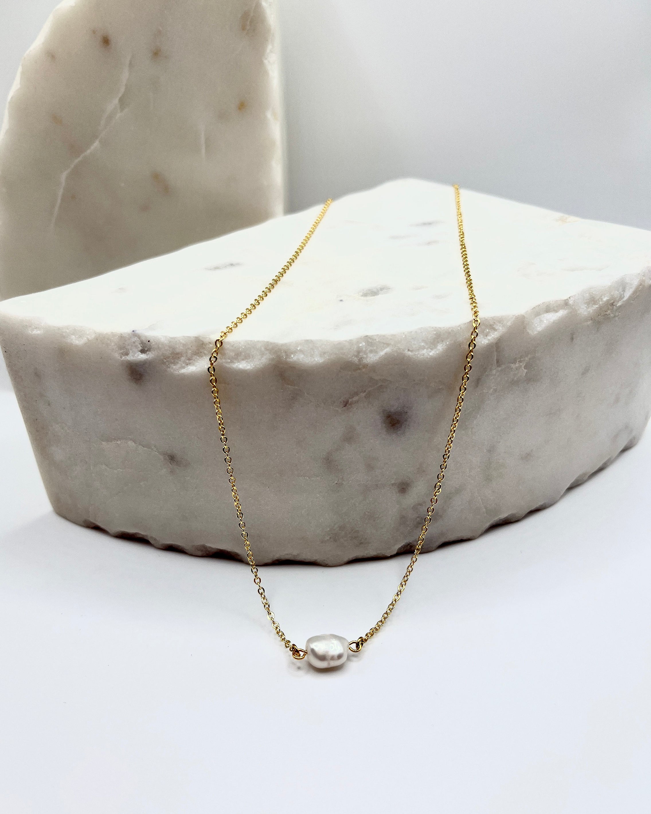 Dainty Pearl Necklace