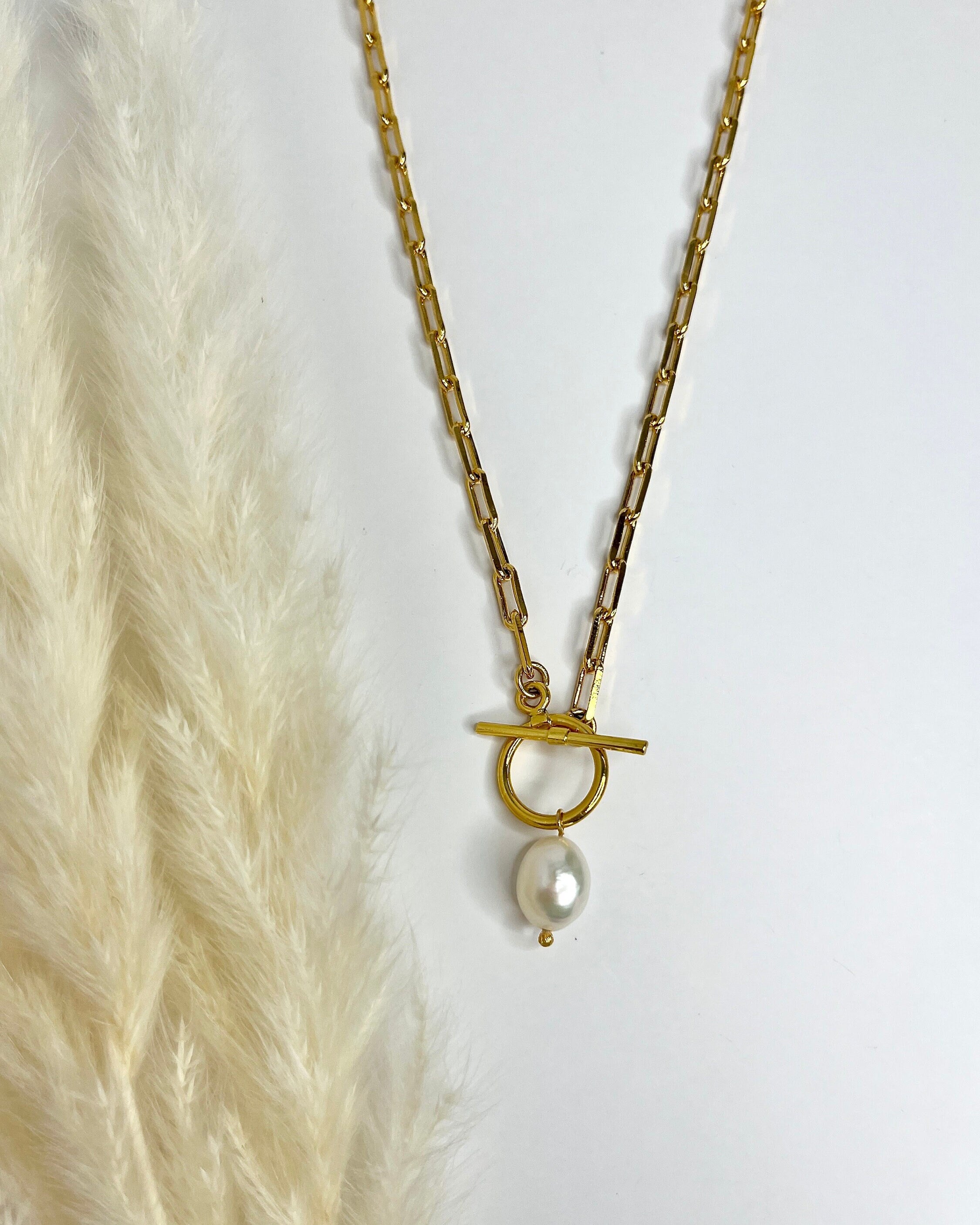 Pearl Charm Necklace (Toggle Clasp)